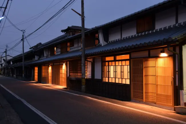 岡山県】江戸時代後期の町家をリノベーションした、「城下小宿 糀や