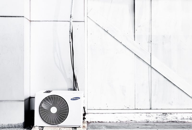 家庭用エアコンの冷媒管サイズは２種類【リノベの基礎知識】