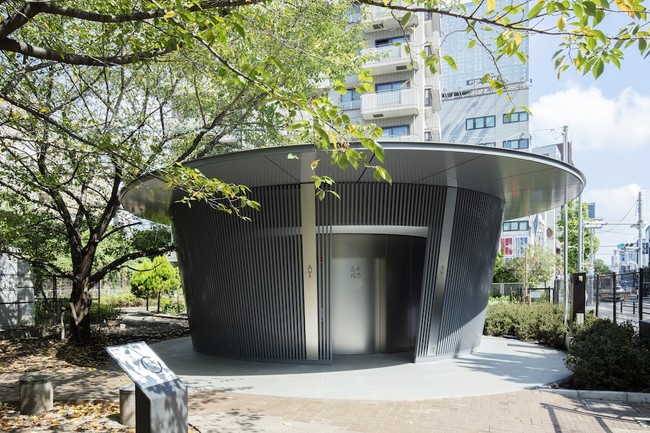 渋谷・神宮通公園に安藤忠雄さんデザインの公衆トイレ　コンセプトは「雨宿り」