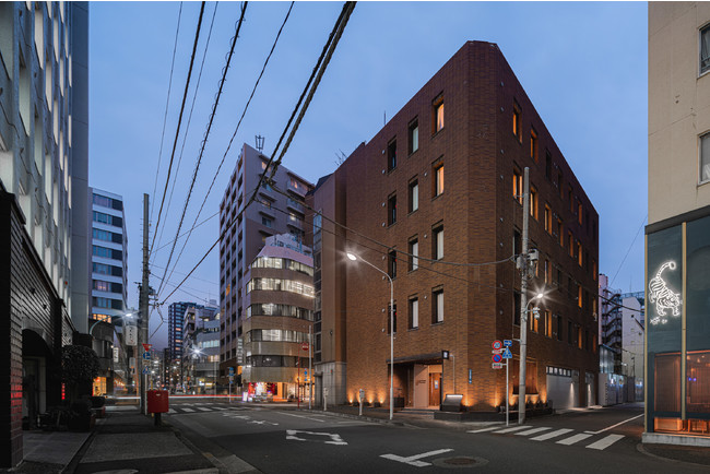 アート体験をきっかけに自身の変化を楽しむ「疲れに行くホテル」？！『BnA_WALL』が再開発で賑わう東京日本橋エリアにオープン